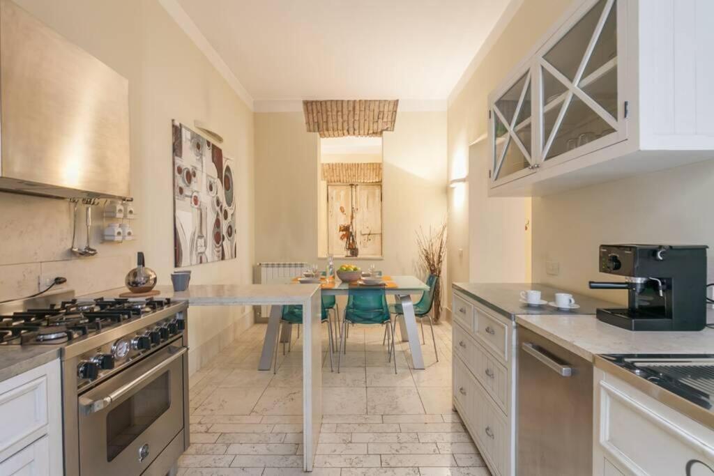 Borgo Pio - Quite And Spacious Apt Rome Exterior photo